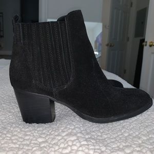 Crown Vintage Black Ankle Booties size 8